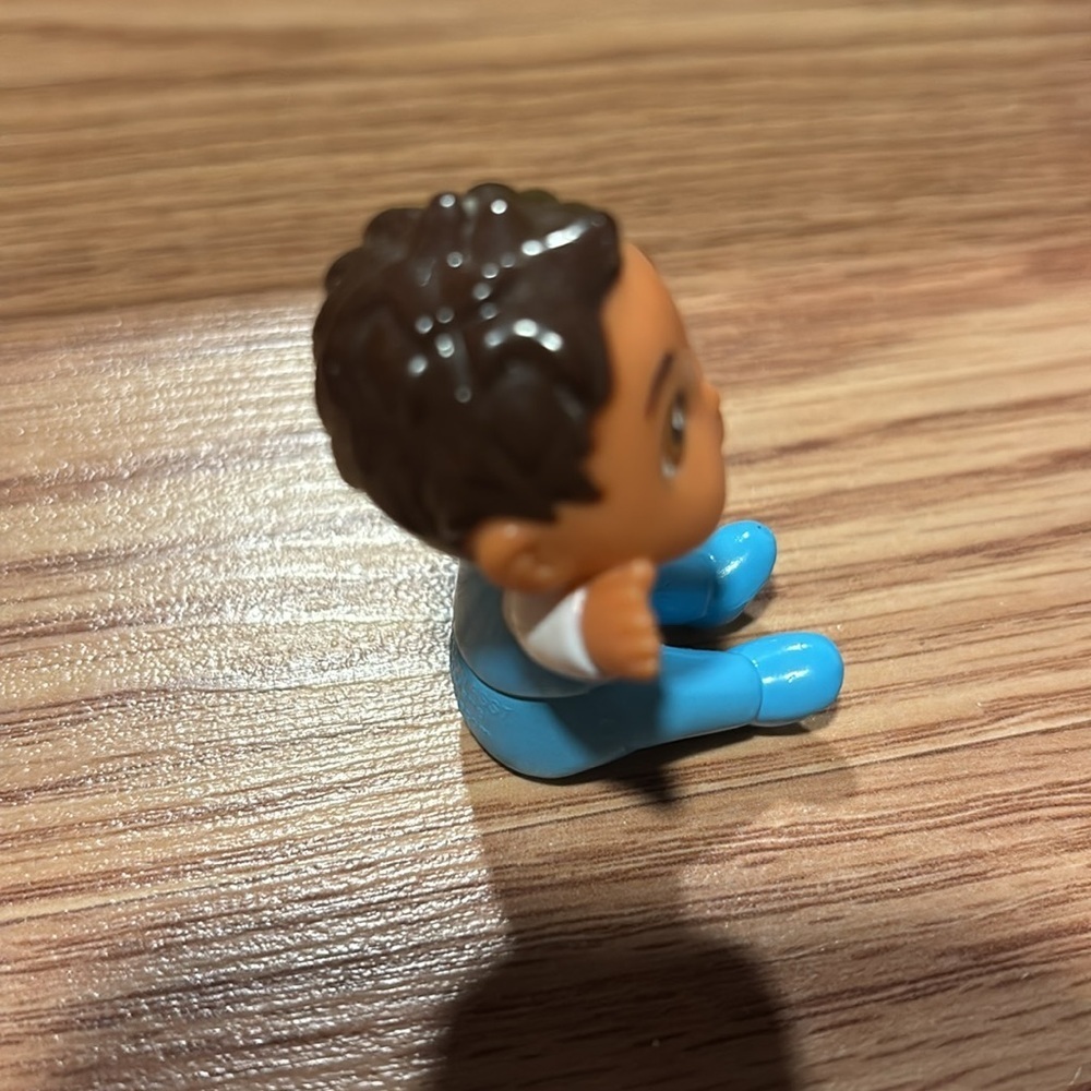 Dora the Explorer Brother Mini Figure Mattel 2.25" - Picture 2 of 6